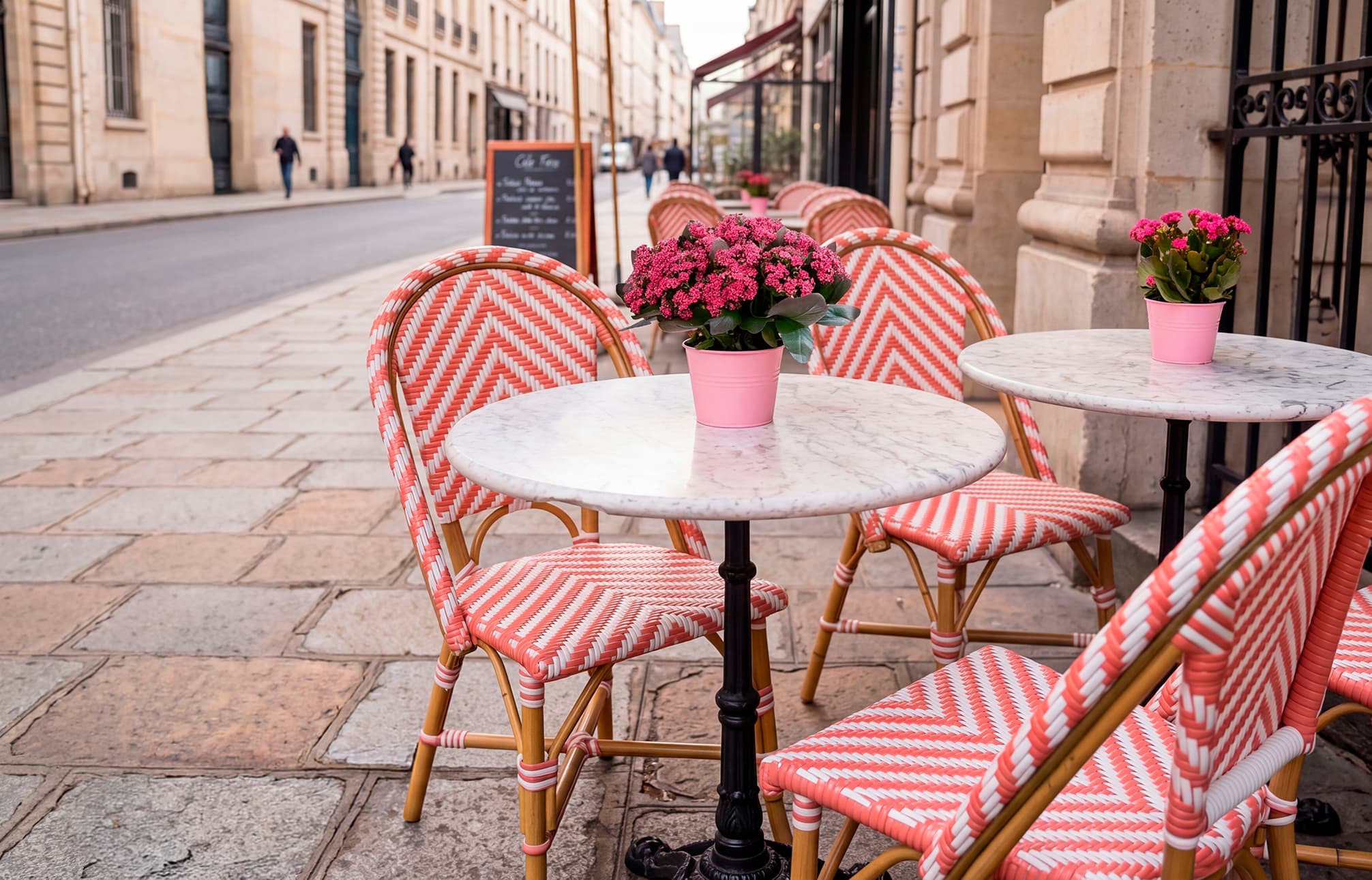 Lys Armless Bistro Chair 6