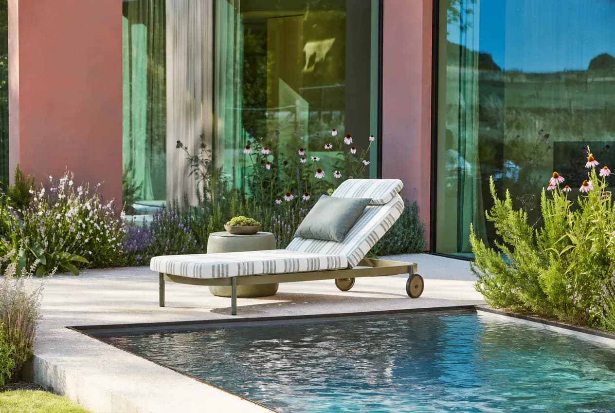Avanti Chaise Lounge 4
