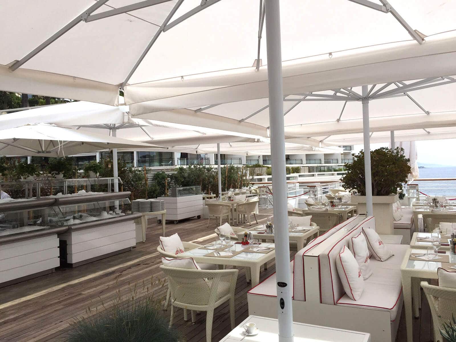 Cruise Line & Cruise Ship Outdoor Umbrellas