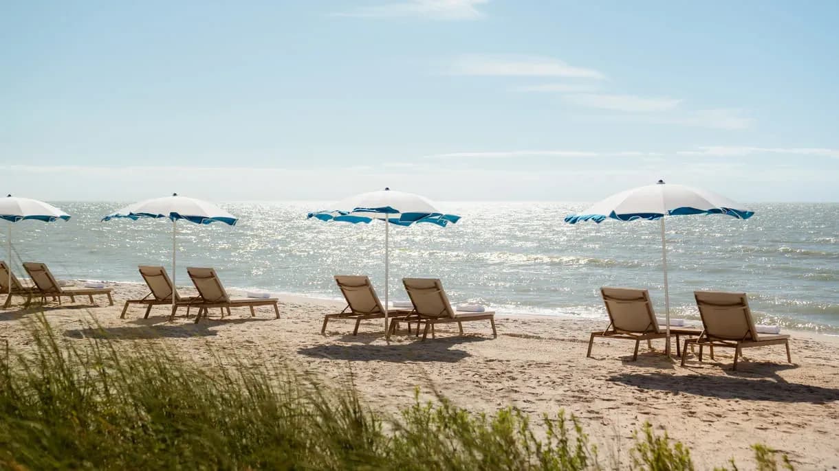 Naples Beach Club, A Four Seasons Resort alternate view