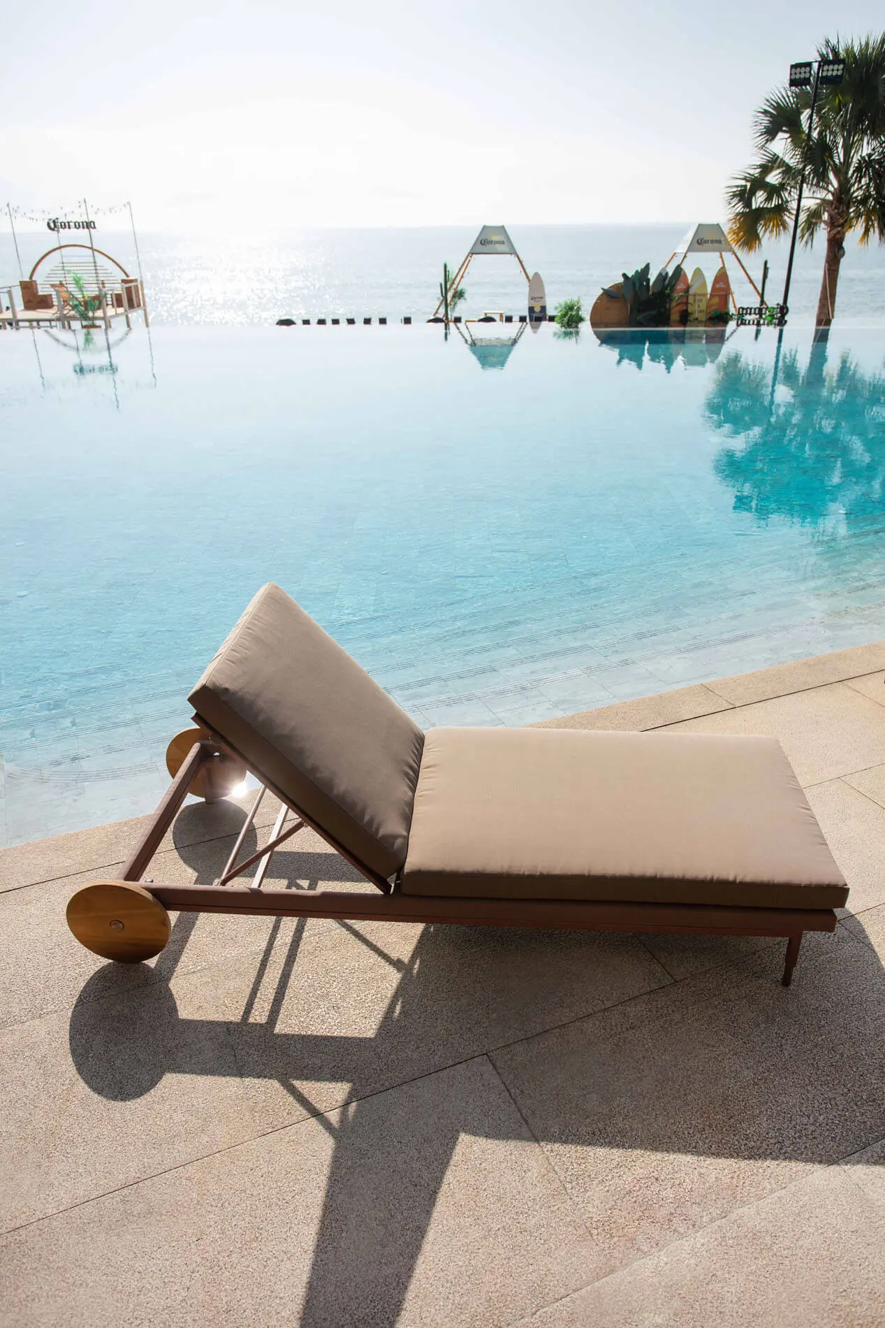 Ultimate Comfort Poggesi Eden Lounger for Relaxation