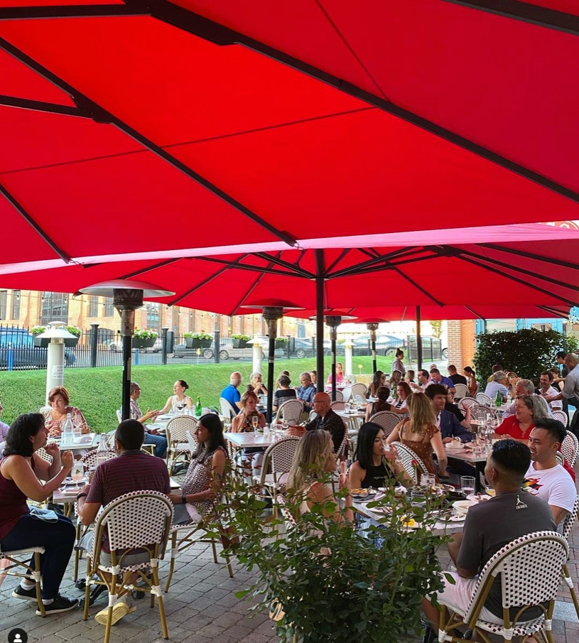 What is the best fabric for restaurant umbrellas