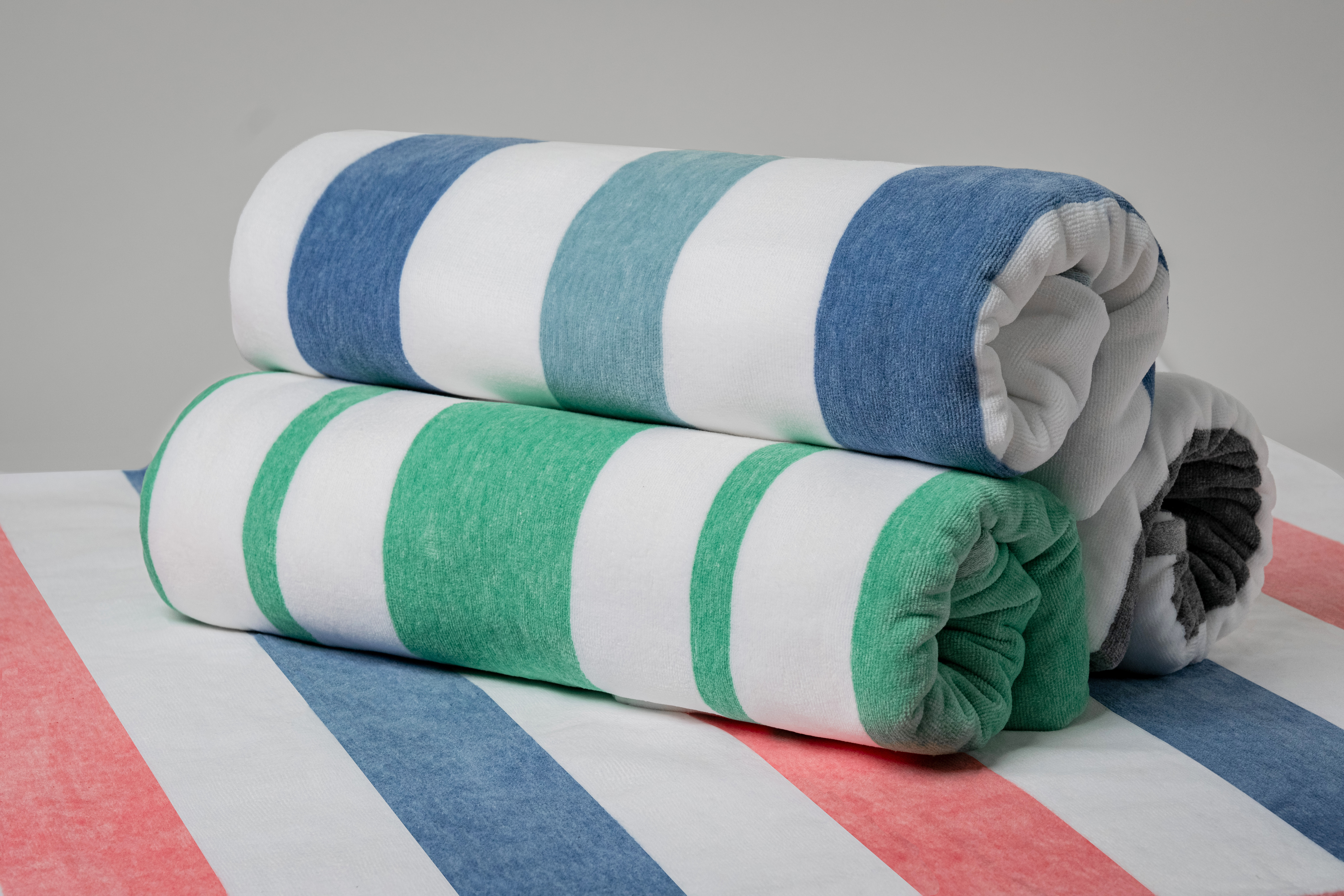 Capri Collection Pool Towels by Poggesi: Immerse yourself in luxury with these stylish and absorbent pool towels, perfect for enhancing your poolside experience.