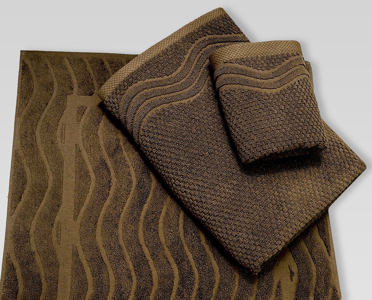 Aversa Collection Room Towels by Poggesi - Luxurious and absorbent towels for an elevated experience.